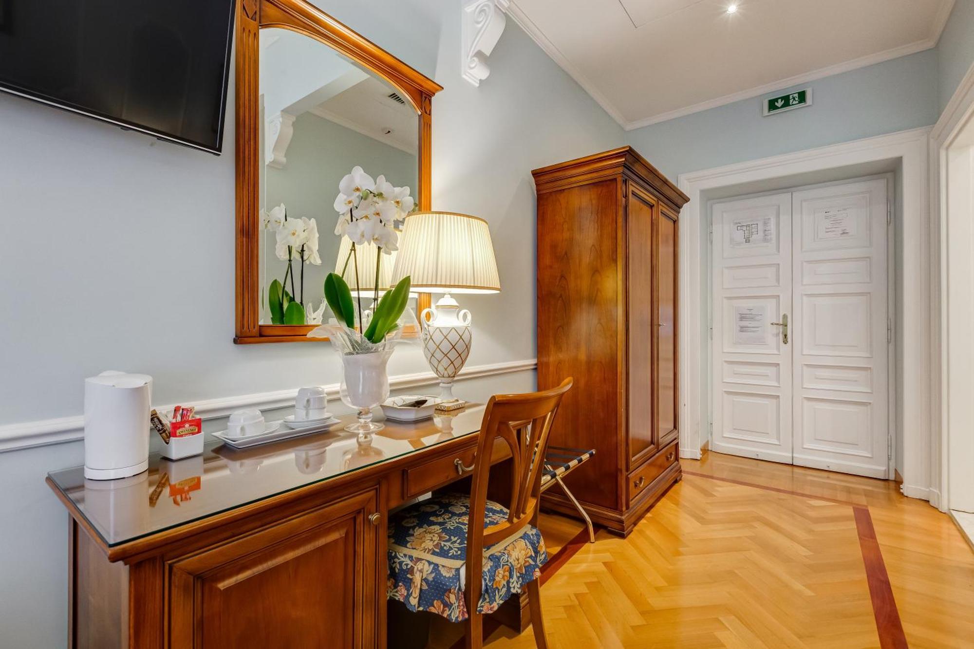 Hotel Cellini Róma Kültér fotó