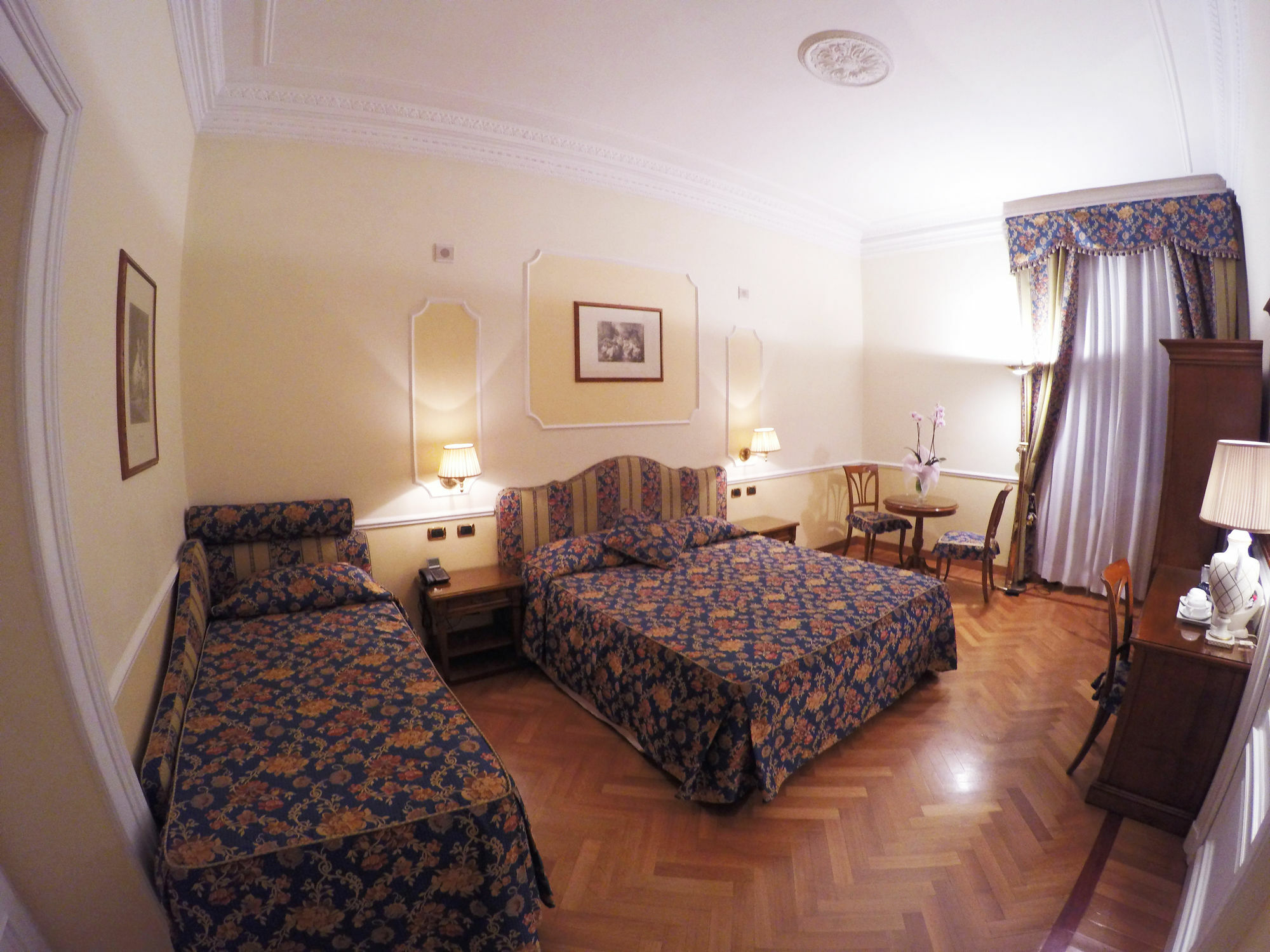 Hotel Cellini Róma Kültér fotó